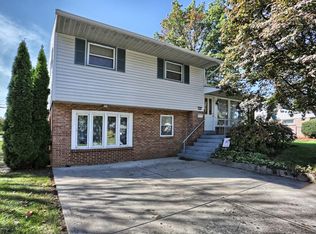 134 Winston Dr, Mechanicsburg, PA 17055
