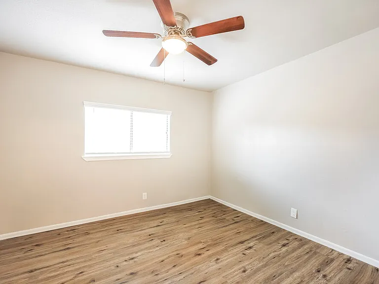 2743 Knoll Tree St — Photo 13
