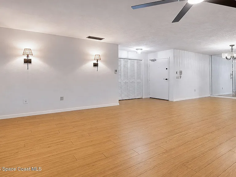 9020 York Ln #10H — Photo 9