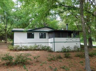 17463 Lakeview Dr, Flint, TX 75762