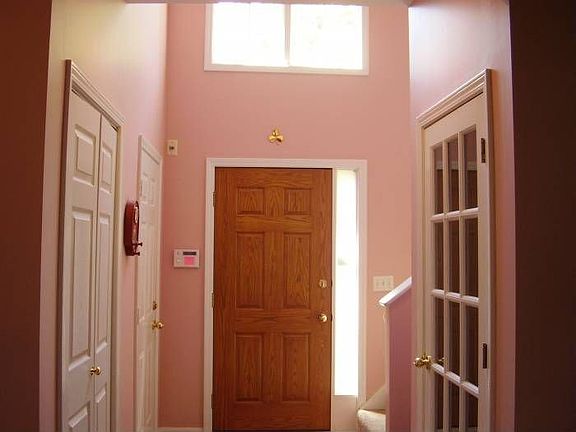 4th image of 420 Ashbury Dr