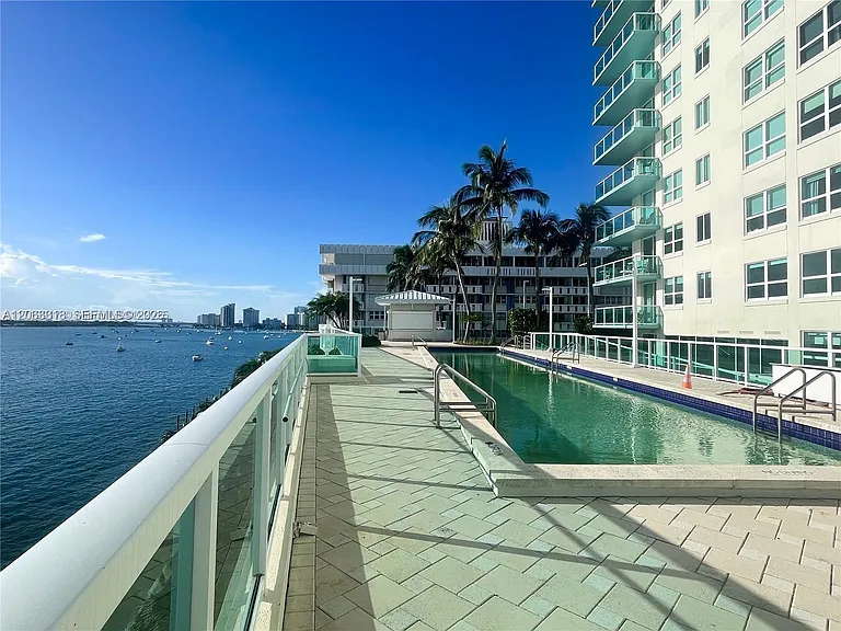 650 West Ave #1408 — Photo 49