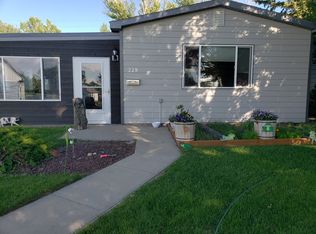 229 6th Ave SE, Cut Bank, MT 59427