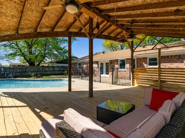 6620 Bernadine Dr, Fort Worth, TX 76148