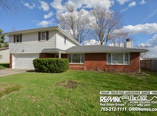 4712 N Sarona Dr, Muncie, IN 47303