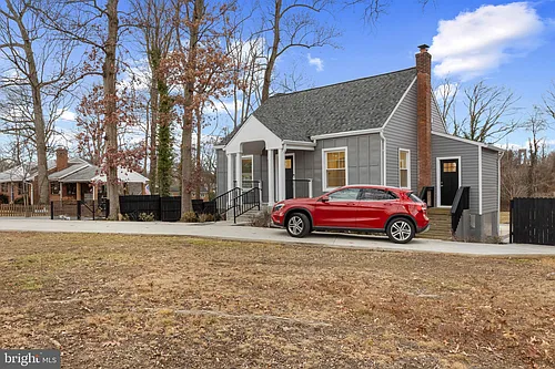 3284 Annandale Rd Photo 1