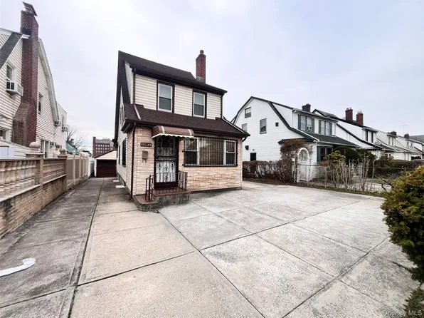 150-44 87 ROAD, Jamaica, NY 11432
