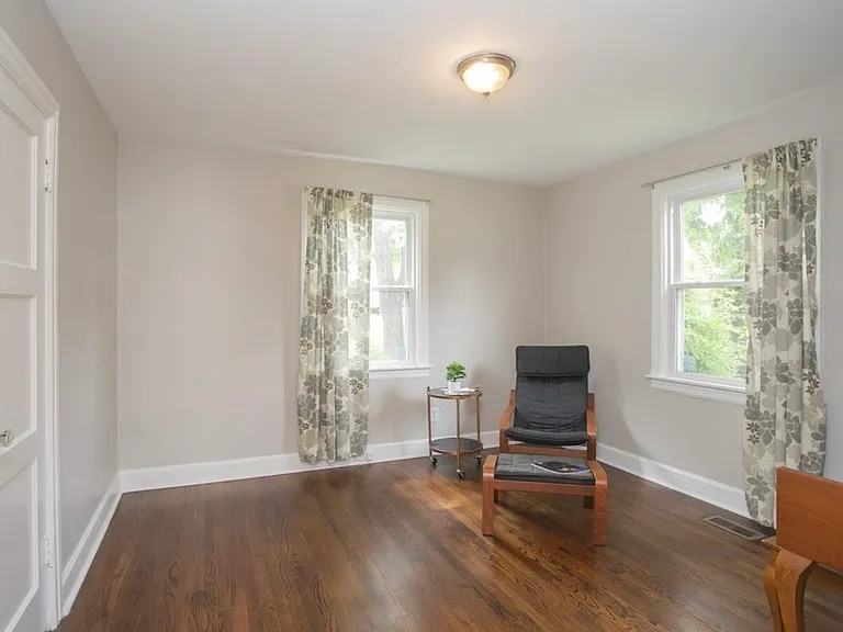 919 Fairwin Ave — Photo 12