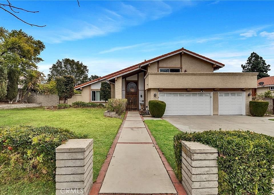 1st image of 2112 N Vallejo Way