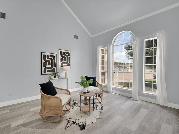 4th image of 2241 Merritt Way