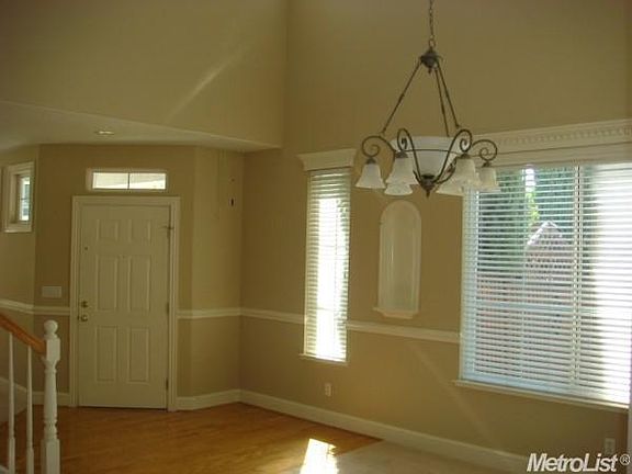 2nd image of 2487 Greystone Dr
