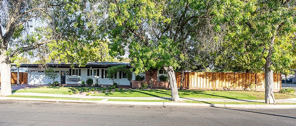 764 Jensen St photo 1