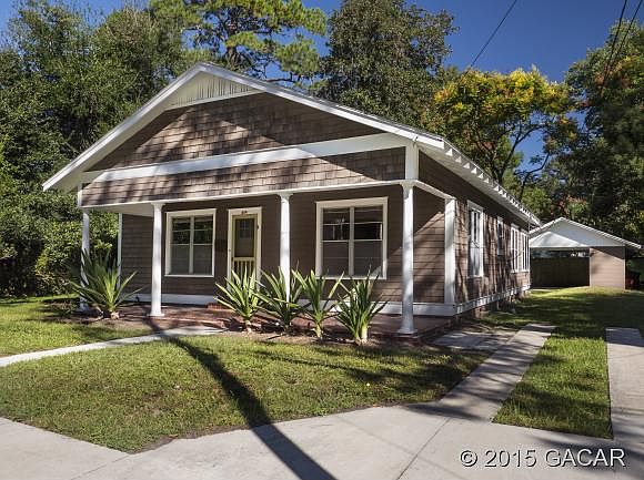 1st image of 614 NE 10th Ave