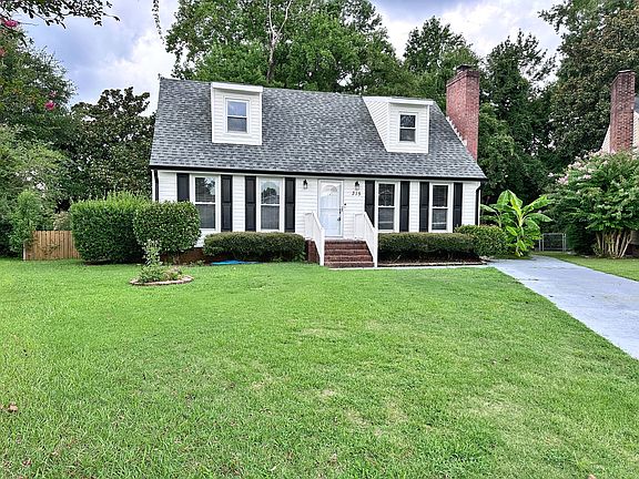 2nd image of 315 Branchwood Ct