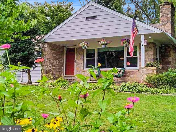 4014 Mill Rd, Collegeville, PA 19426