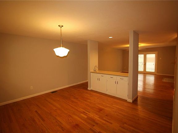 5th image of 7414 Fair Oaks Ave #D3