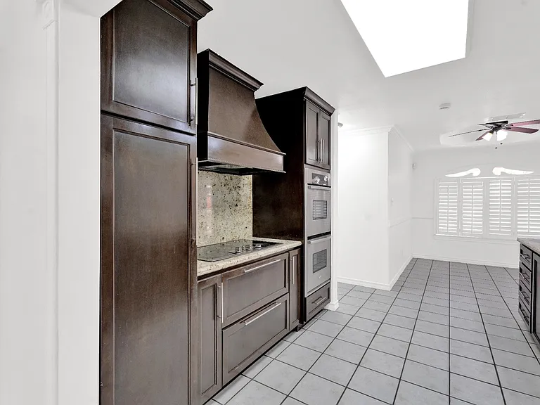 108 Lagos Ave — Photo 8