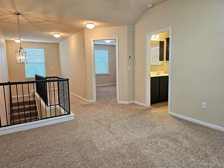 808 Lost Pines Ln — Photo 24