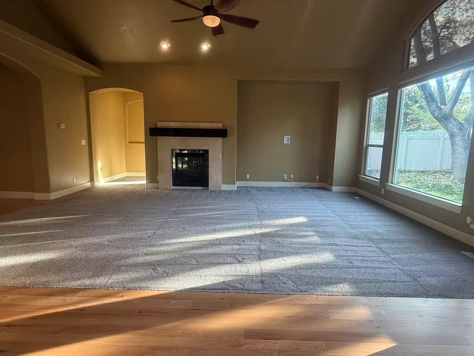3 bed, 1816 sqft, $2,490 — Photo 4
