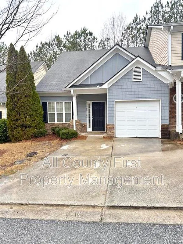 3 bed, 2.5 bath, 1359 sqft, $1,800 — Photo 1