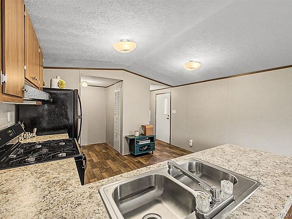 4th image of 720 4th Street LOT 25