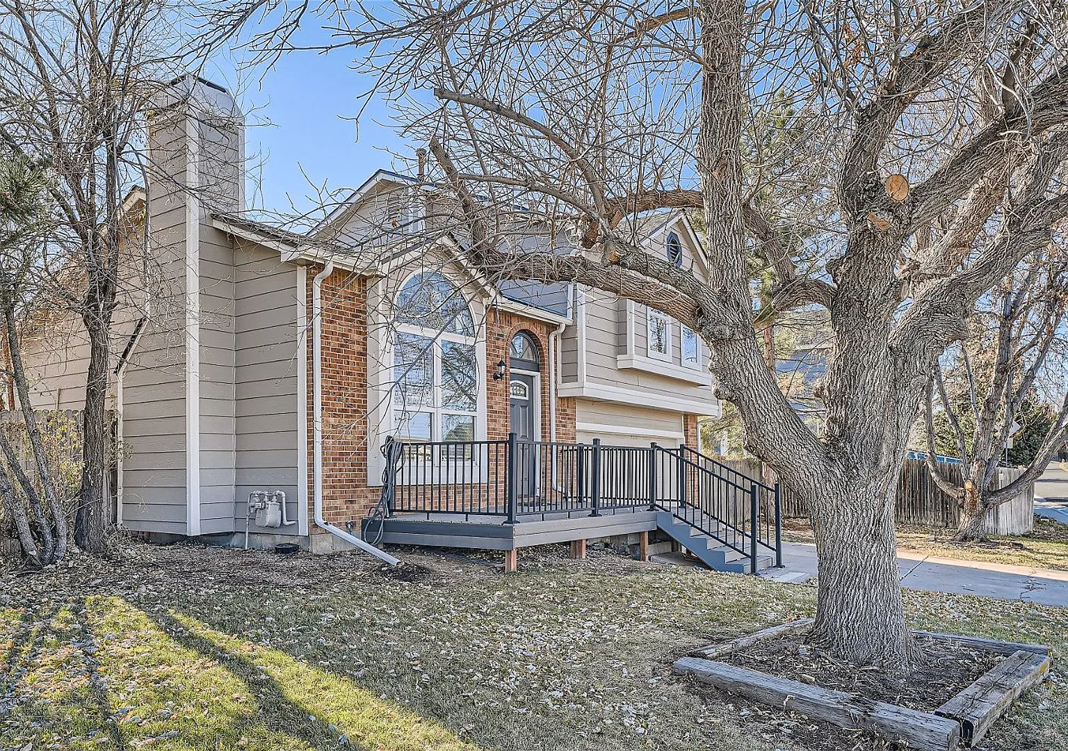 Fully renovated single family home in Castle Rock for rent — Photo 1