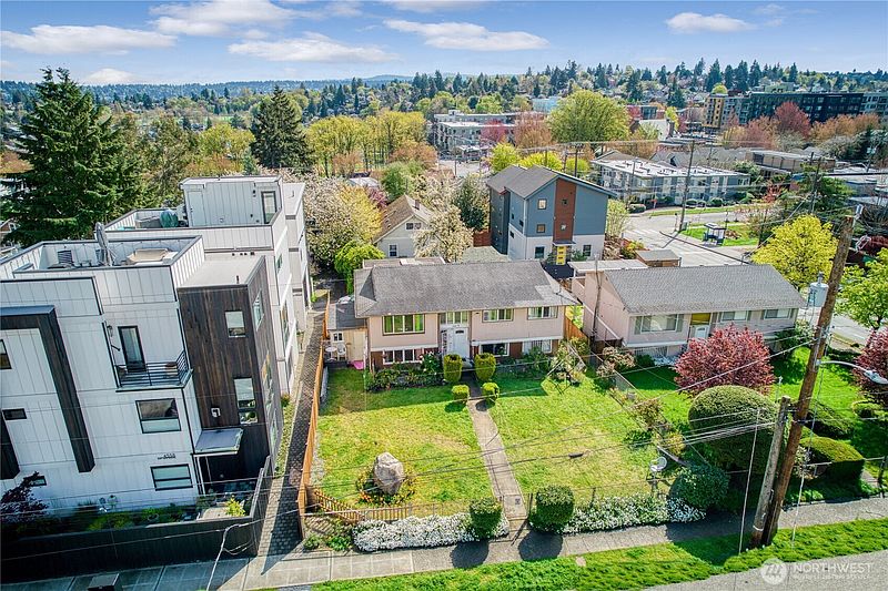 3rd image of 4560 34th Avenue S