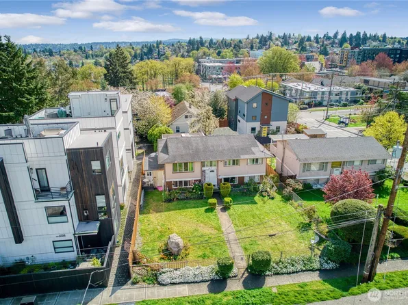 4560 34th Avenue S, Seattle, WA 98118