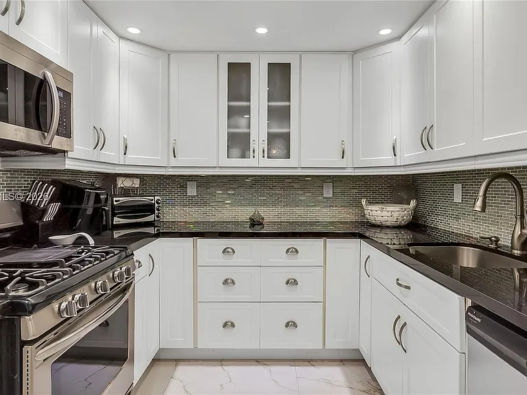 3140 S Ocean Dr #241-2411 — Photo 13