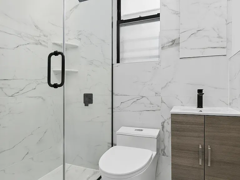 202 W 80th St #3E — Photo 6