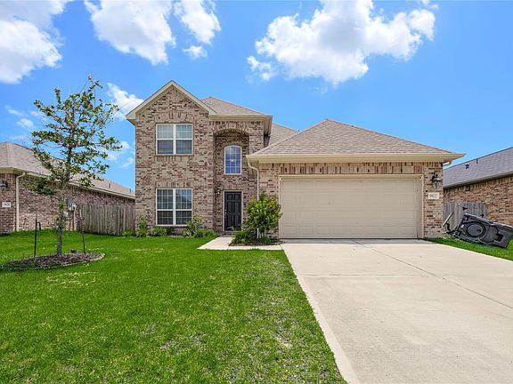 3rd image of 9922 Pine Forest Ct