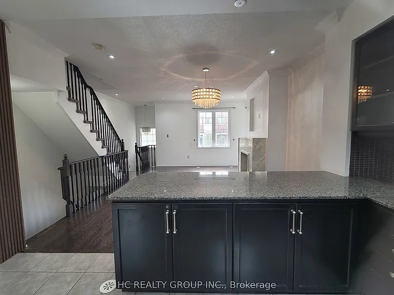 227 Dairy Dr — Photo 3