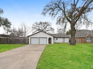 11122 Kirwin Ln, Houston, TX 77041