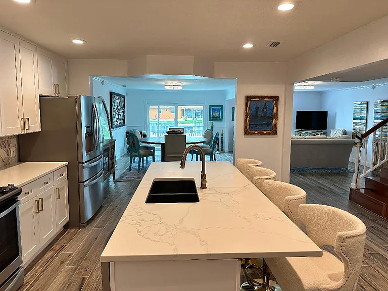 8733 Bay Pointe Dr — Photo 9