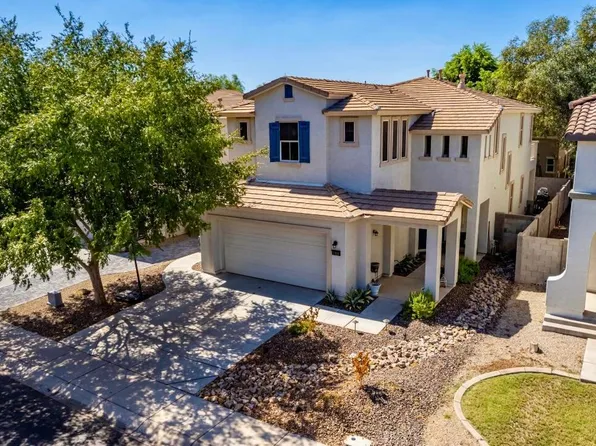 1324 E FRANCES Lane, Gilbert, AZ 85295