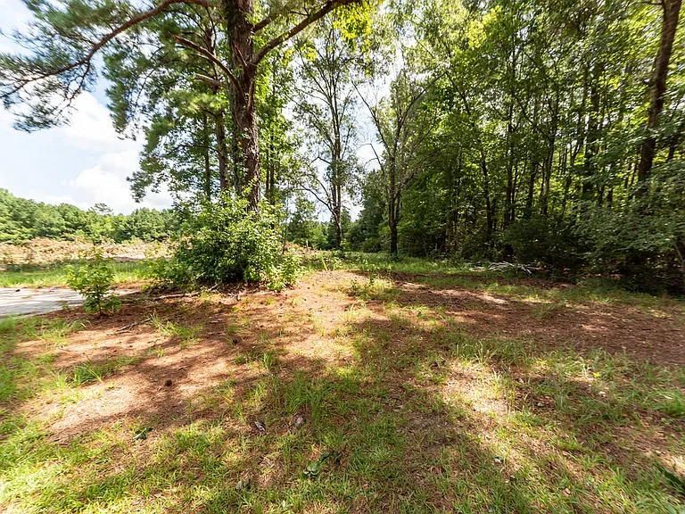 2126 State Rd — Photo 49