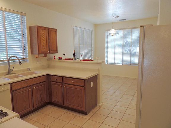2nd image of 8023 W Cottonwood Wash Way