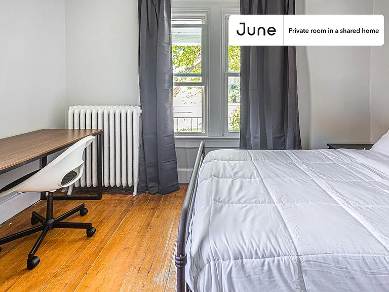 1214 Michigan Ave NE #C — Photo 3