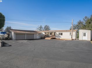 170 Glen Dee Ln, Winchester Bay, OR 97467