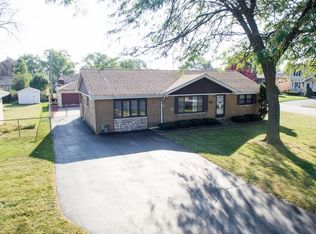 7757 Stickney Ave, Bridgeview, IL 60455