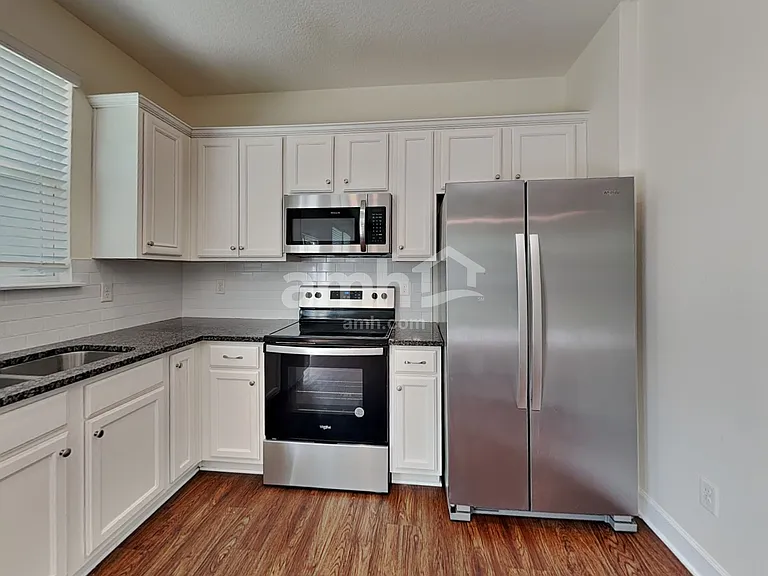 10323 Marsh Edge Ct — Photo 3