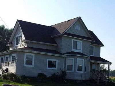 12601 Highway 64, Wyoming, IA, 52362
