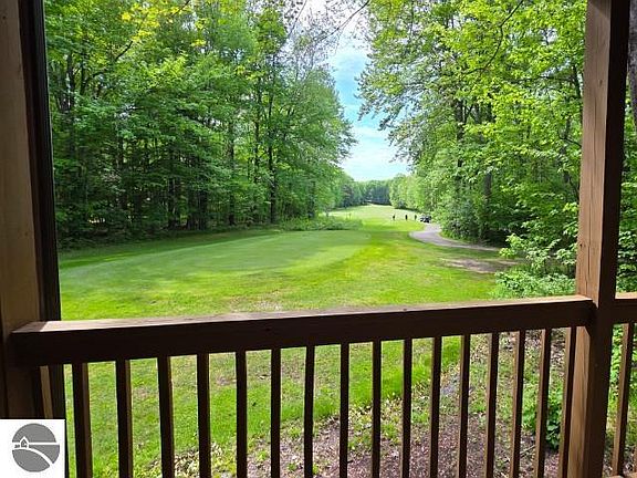 2nd image of 2100 W Schuss Mountain Rd #307