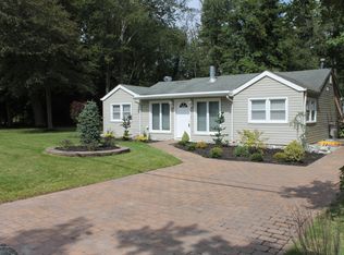 137 Lighthouse Dr, Waretown, NJ 08758
