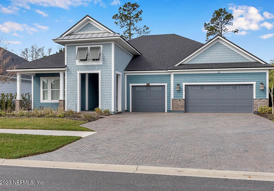 1st image of 335 GLENNEYRE Circle