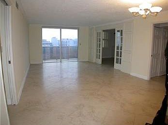 2nd image of 6039 Collins Av 1531 #1531