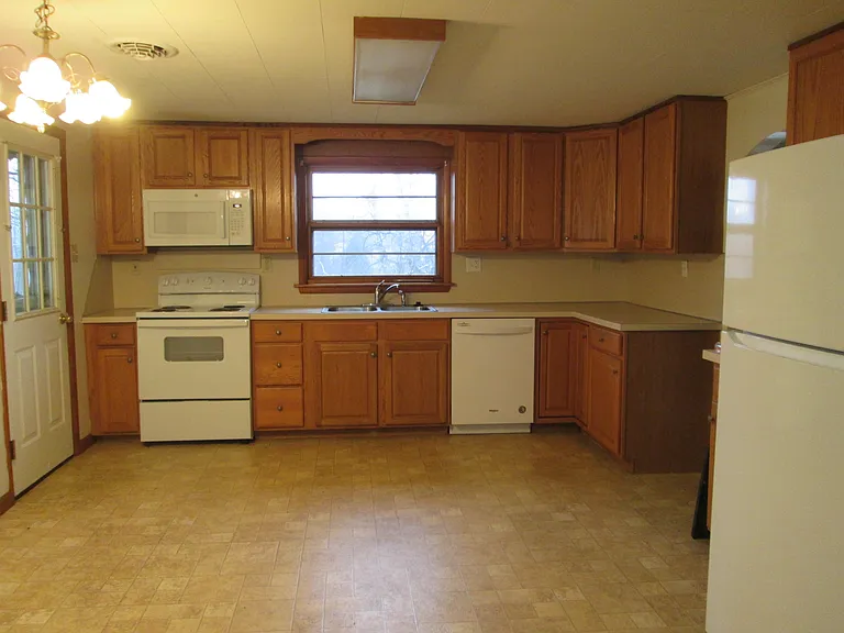 315 York Rd — Photo 2