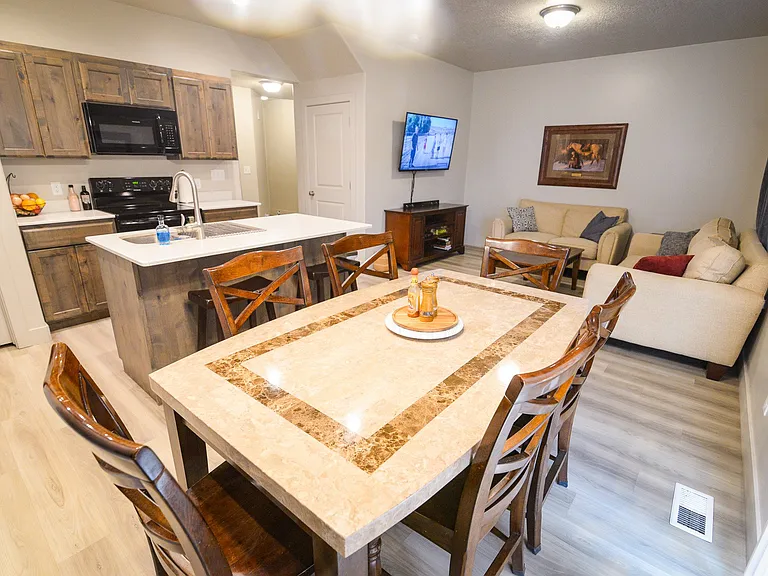 735 N Old Fort Dr — Photo 6