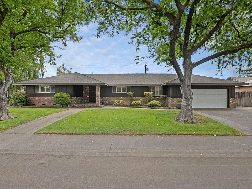 1st image of 2308 W Benjamin Holt Dr