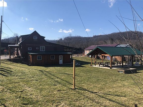 3rd image of 629 River Rd